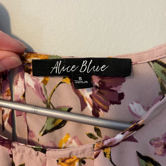 Alice Blue Blouse - Picture 3 of 4